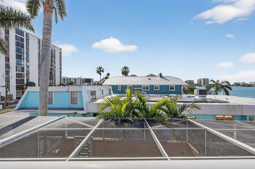 348 LARBOARD WAY Clearwater Beach, FL 33767