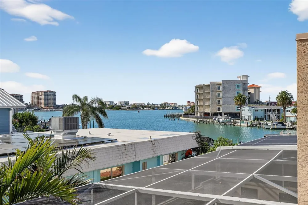 348 LARBOARD WAY Clearwater Beach, FL 33767