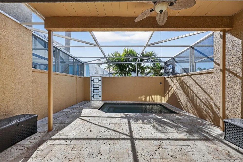 348 LARBOARD WAY Clearwater Beach, FL 33767