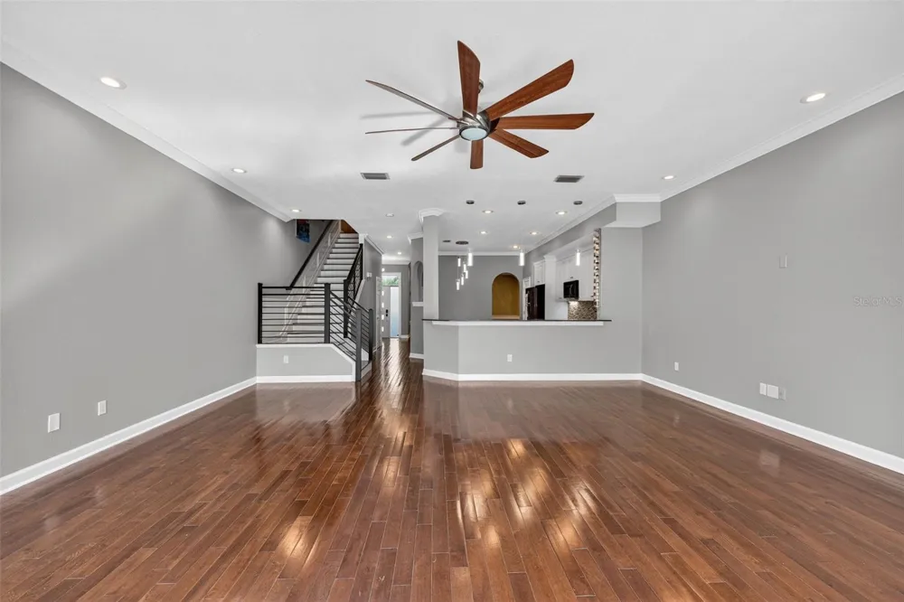 348 LARBOARD WAY Clearwater Beach, FL 33767