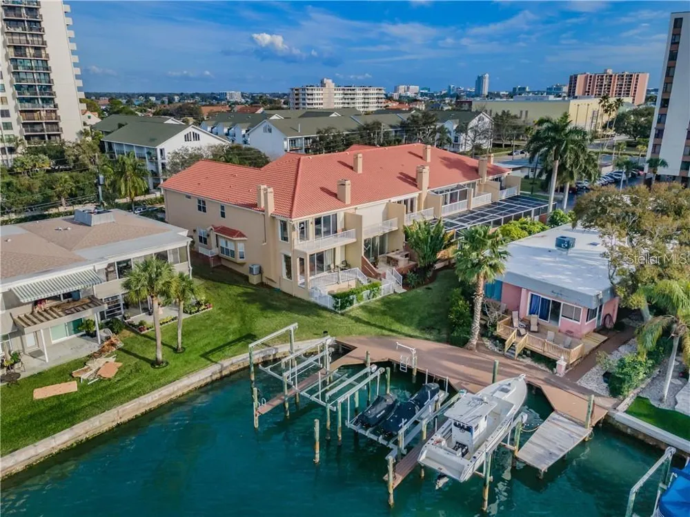 348 LARBOARD WAY Clearwater Beach, FL 33767