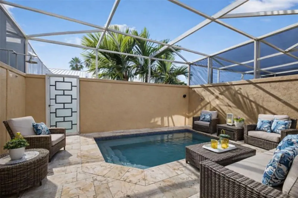 348 LARBOARD WAY Clearwater Beach, FL 33767