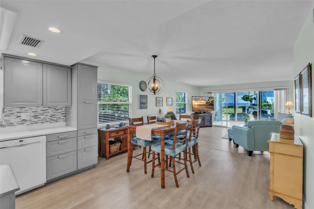 600 MANATEE AVENUE #145 Holmes Beach, FL 34217