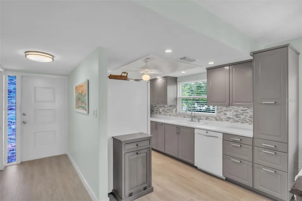 600 MANATEE AVENUE #145 Holmes Beach, FL 34217