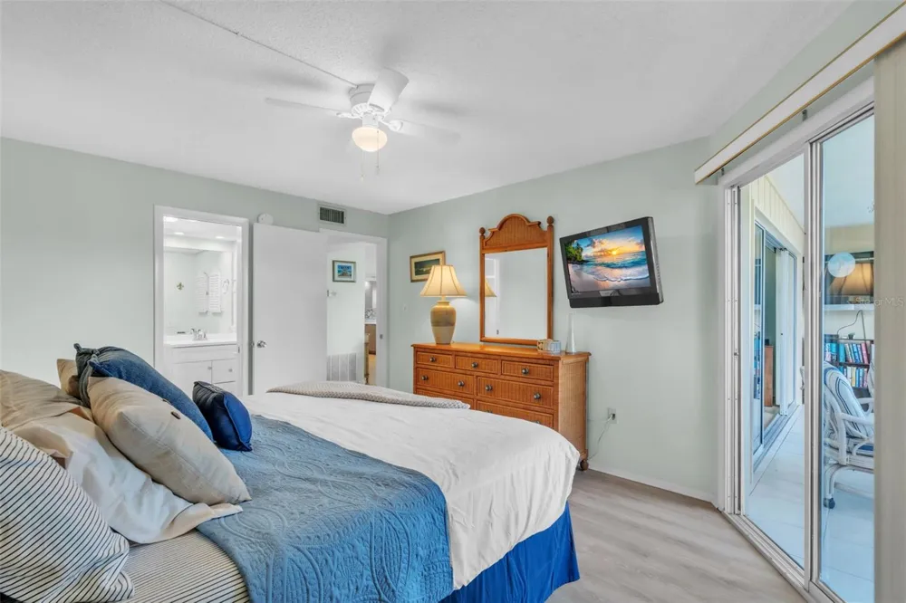 600 MANATEE AVENUE #145 Holmes Beach, FL 34217
