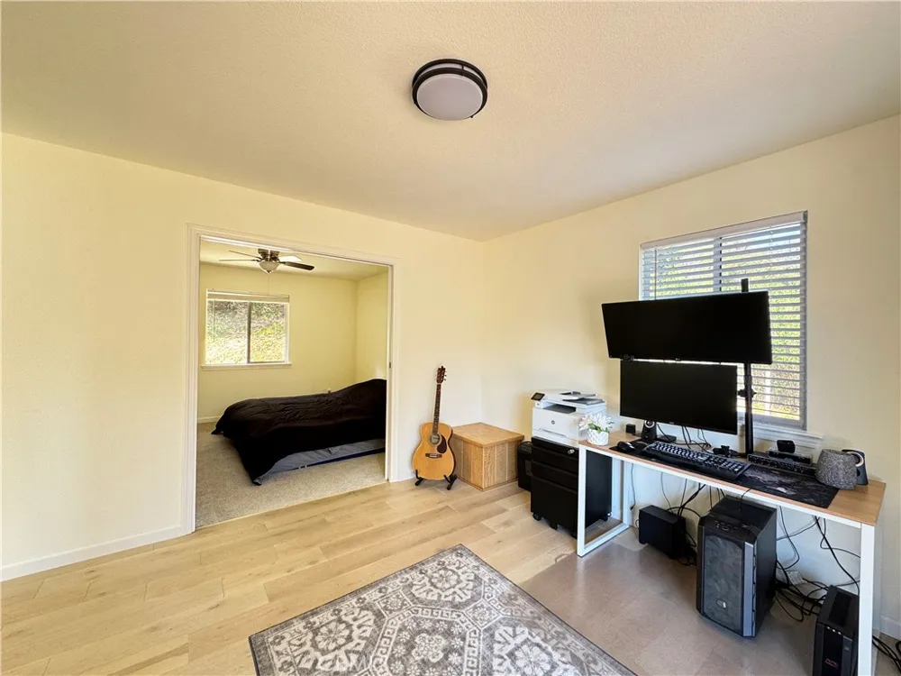 14605 Tomki Rd Redwood Valley, CA 95470