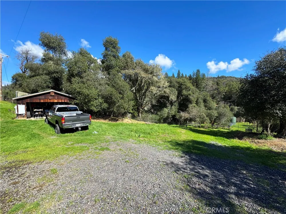 14605 Tomki Rd Redwood Valley, CA 95470