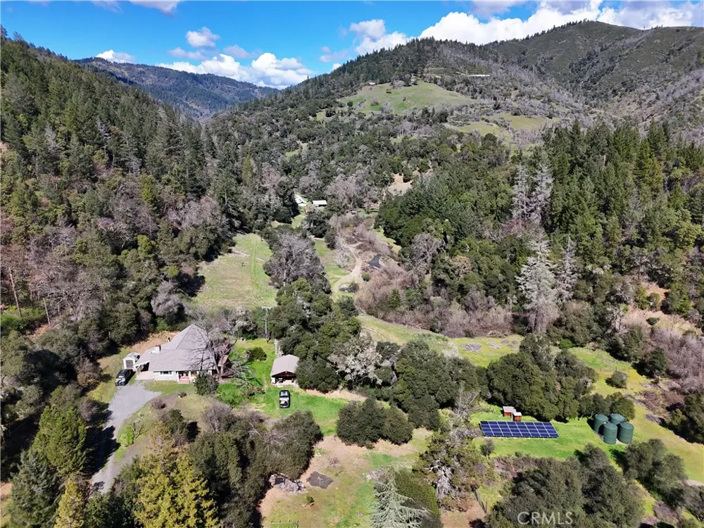 14605 Tomki Rd Redwood Valley, CA 95470