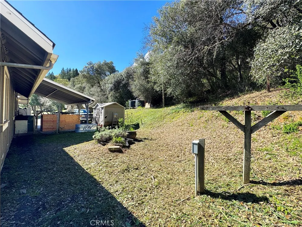 14605 Tomki Rd Redwood Valley, CA 95470