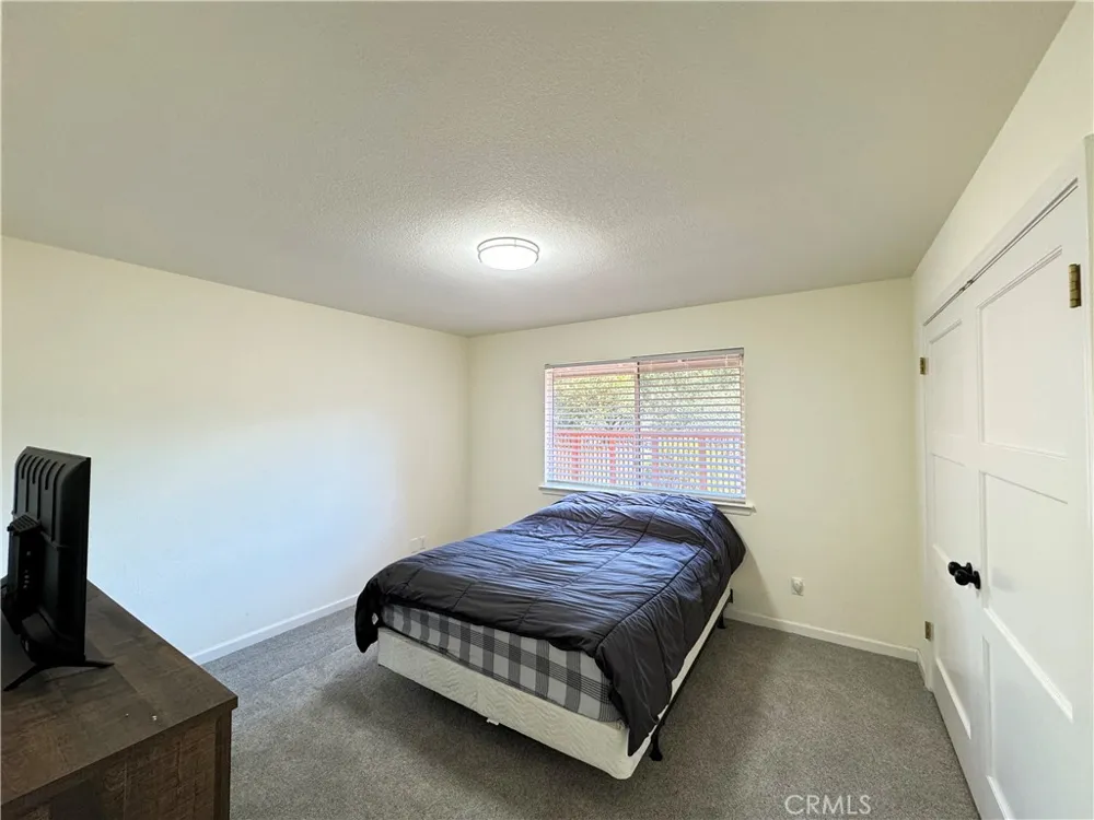 14605 Tomki Rd Redwood Valley, CA 95470
