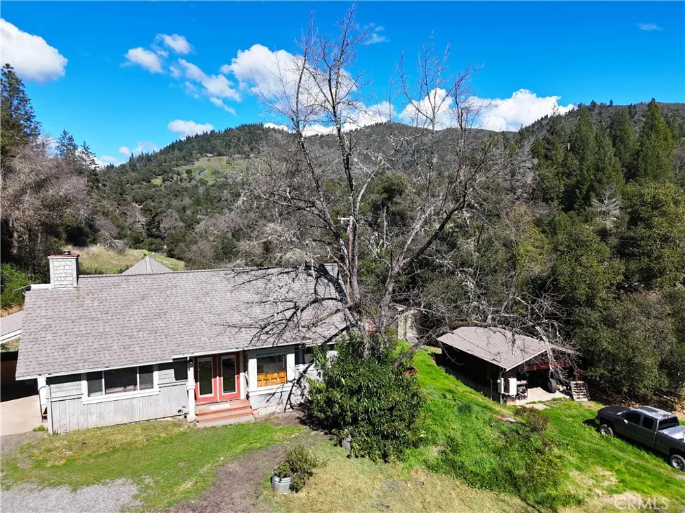 14605 Tomki Rd Redwood Valley, CA 95470