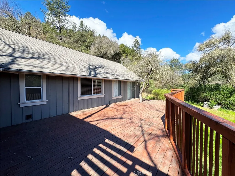 14605 Tomki Rd Redwood Valley, CA 95470
