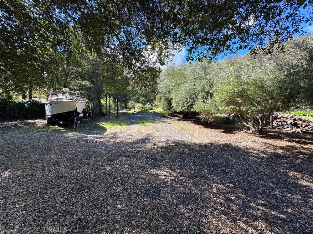 14605 Tomki Rd Redwood Valley, CA 95470