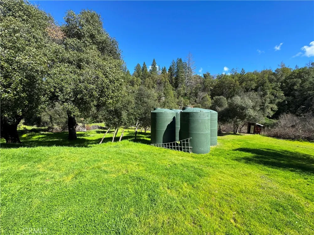 14605 Tomki Rd Redwood Valley, CA 95470