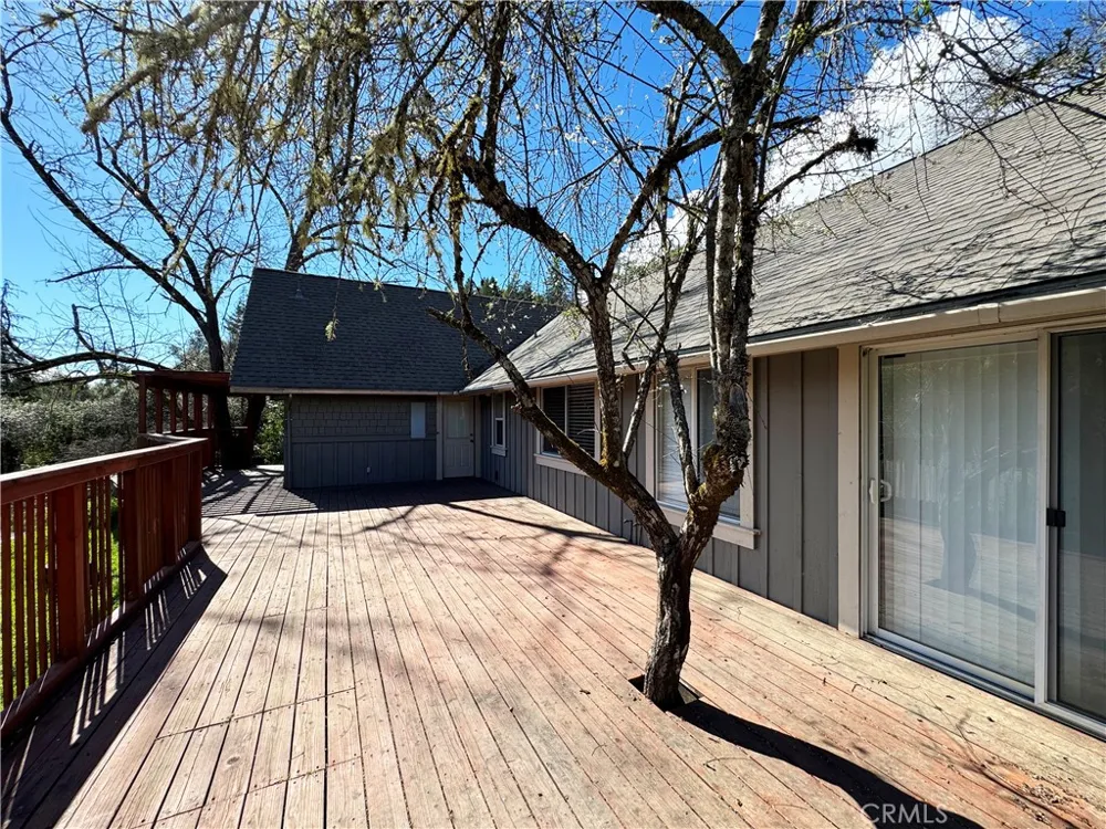 14605 Tomki Rd Redwood Valley, CA 95470