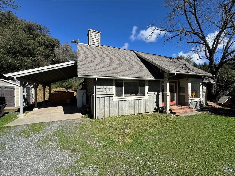 14605 Tomki Rd Redwood Valley, CA 95470