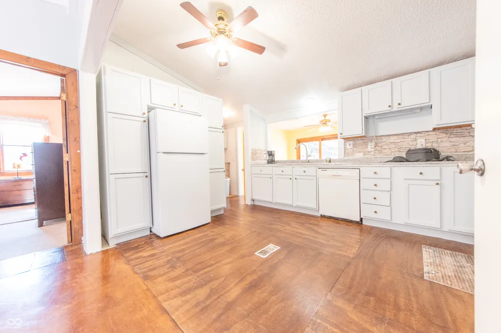 2854 Shepherd Road Nashville, IN 47448