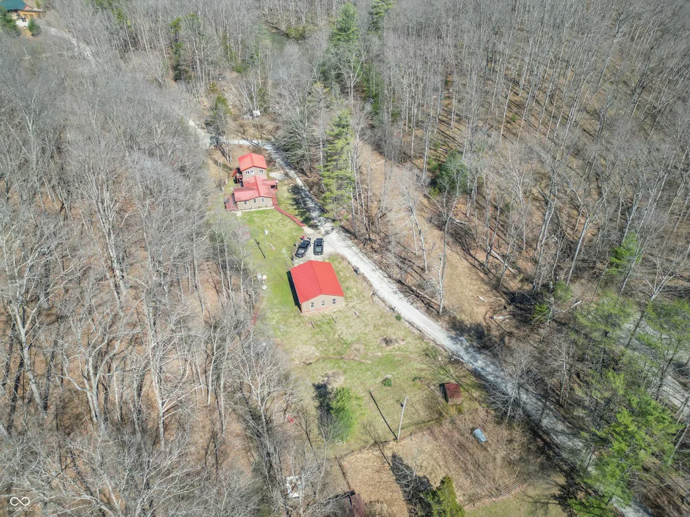 2854 Shepherd Road Nashville, IN 47448