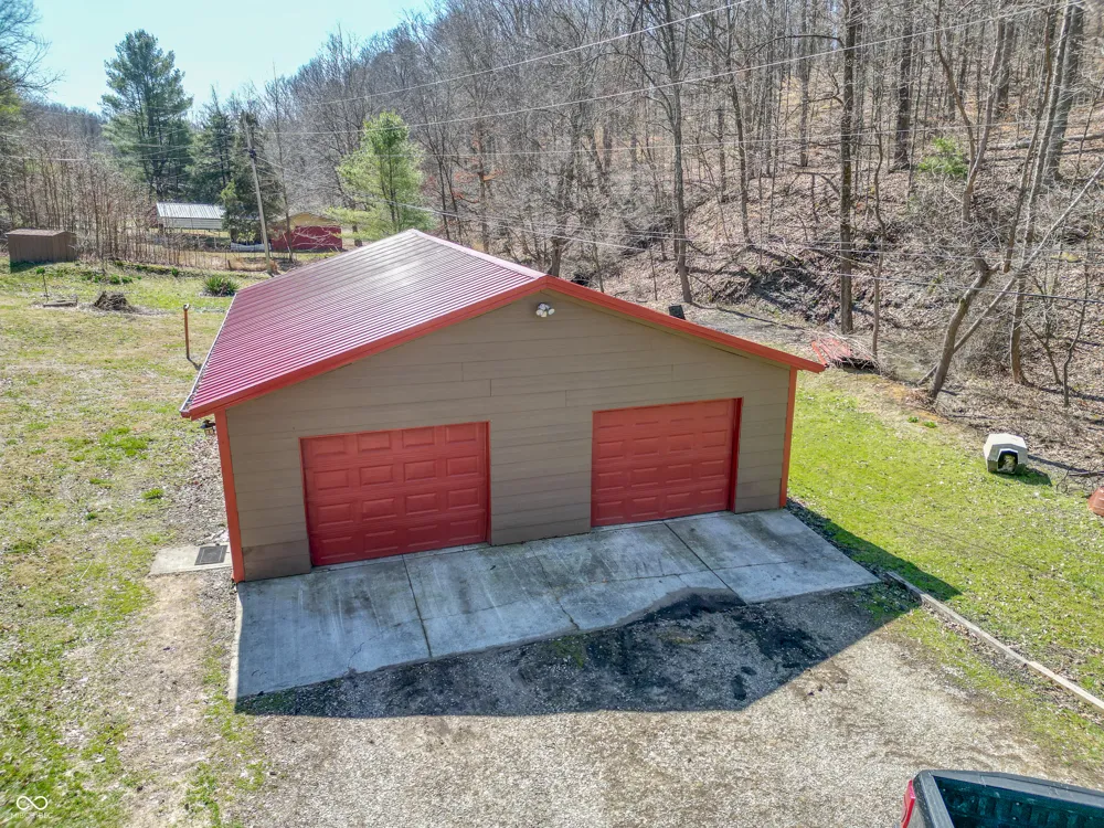 2854 Shepherd Road Nashville, IN 47448