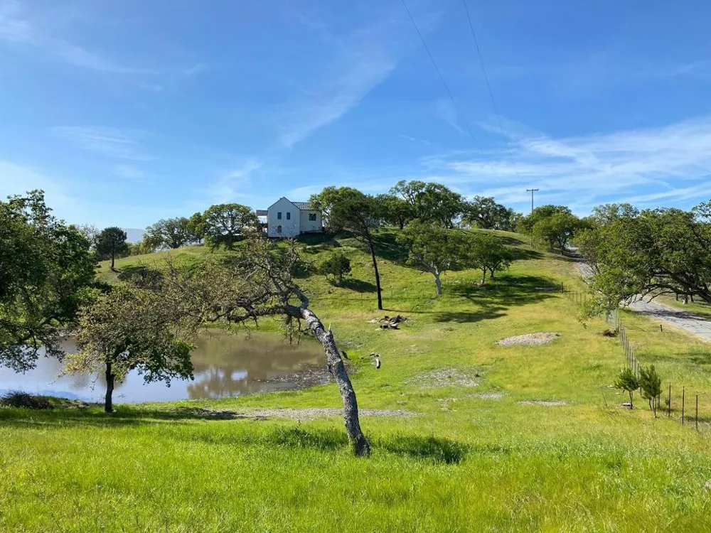 35180 Sky Ranch Road Carmel Valley, CA 93924