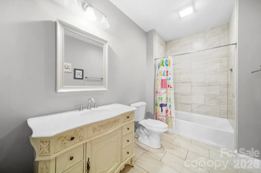136 E Lacy Street Chester, SC 29706