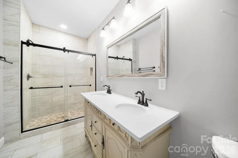 136 E Lacy Street Chester, SC 29706
