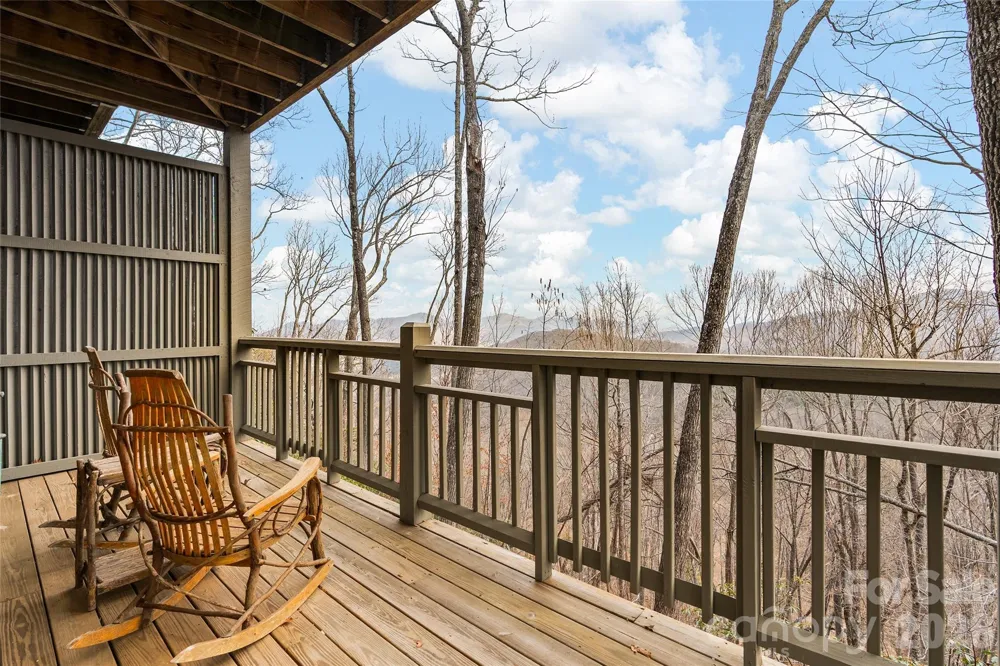 121 Stoney Falls Loop #E4 Burnsville, NC 28714