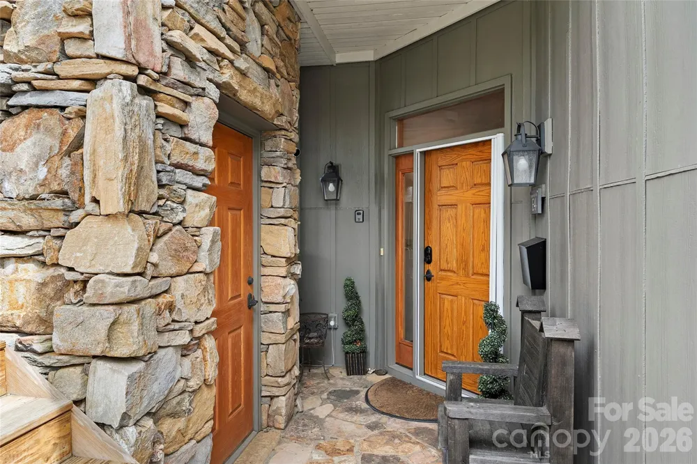 121 Stoney Falls Loop #E4 Burnsville, NC 28714
