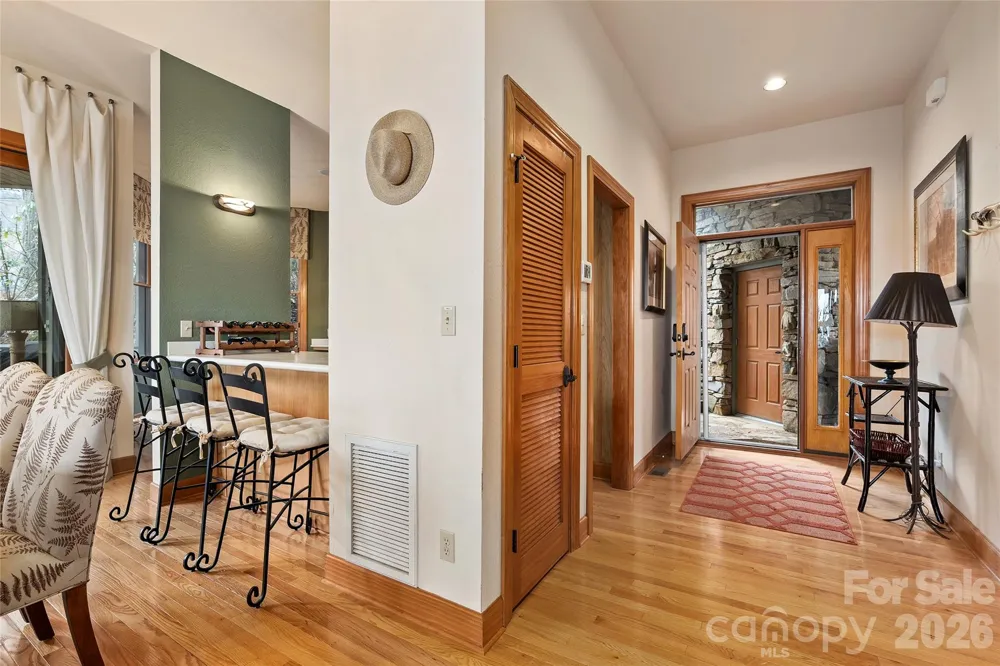 121 Stoney Falls Loop #E4 Burnsville, NC 28714