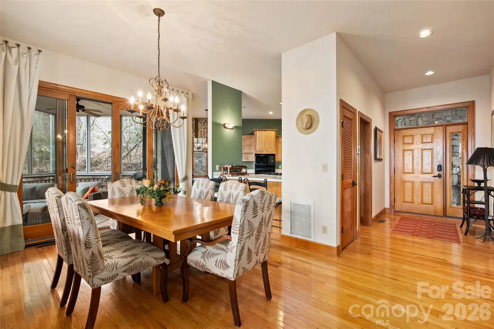 121 Stoney Falls Loop #E4 Burnsville, NC 28714
