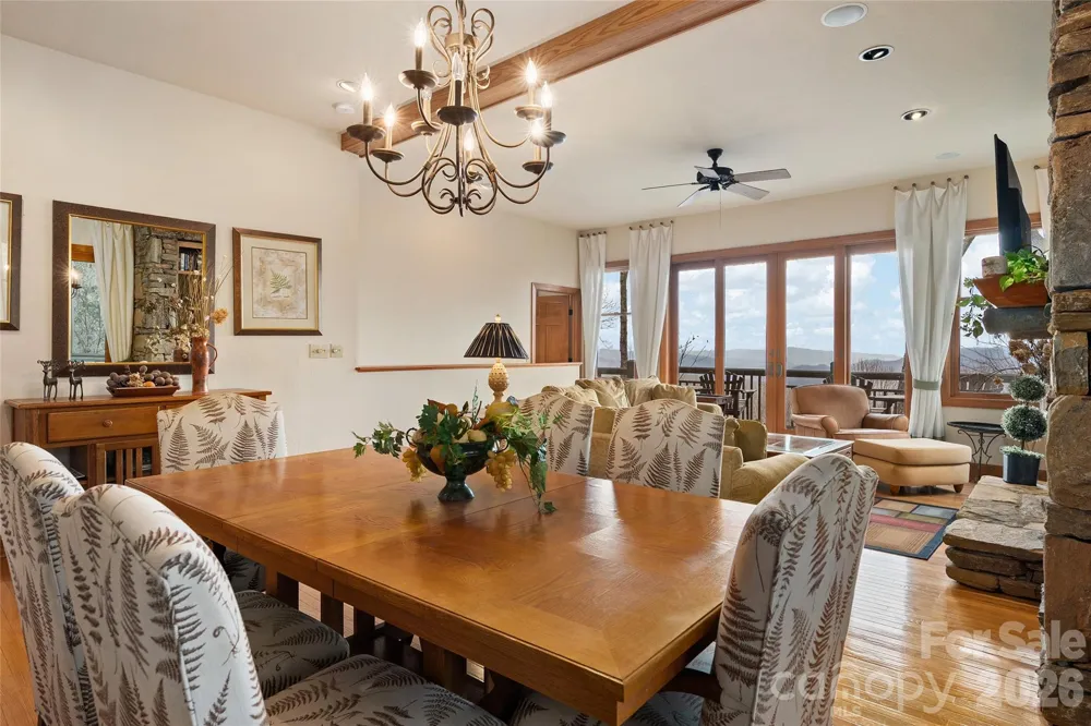 121 Stoney Falls Loop #E4 Burnsville, NC 28714