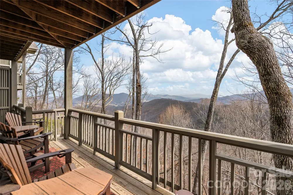 121 Stoney Falls Loop #E4 Burnsville, NC 28714