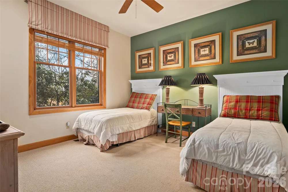 121 Stoney Falls Loop #E4 Burnsville, NC 28714