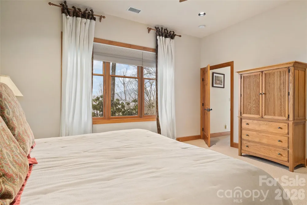 121 Stoney Falls Loop #E4 Burnsville, NC 28714