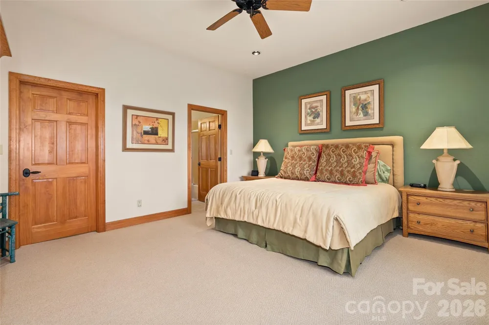 121 Stoney Falls Loop #E4 Burnsville, NC 28714