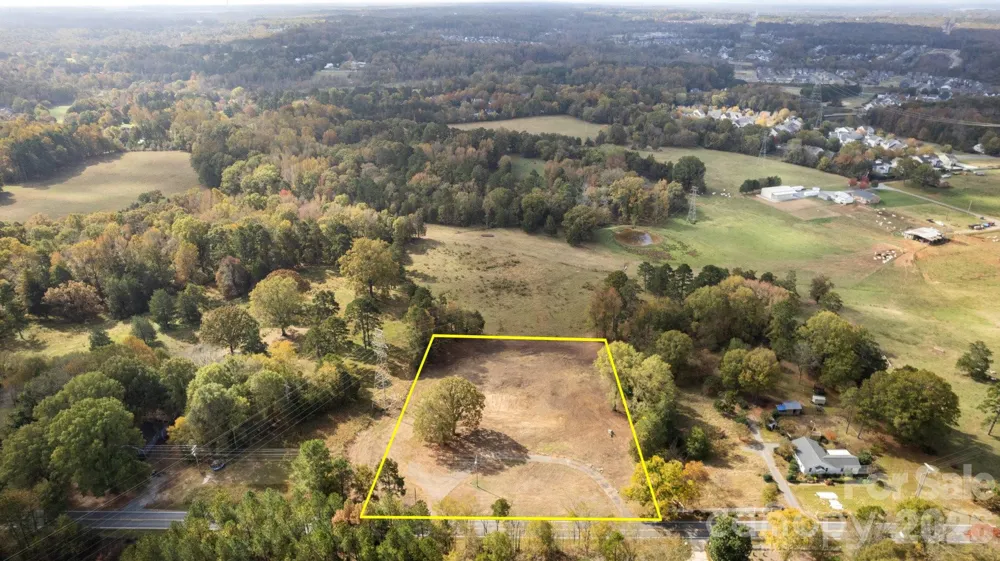 13820 E Rocky River Road ##1 Davidson, NC 28036
