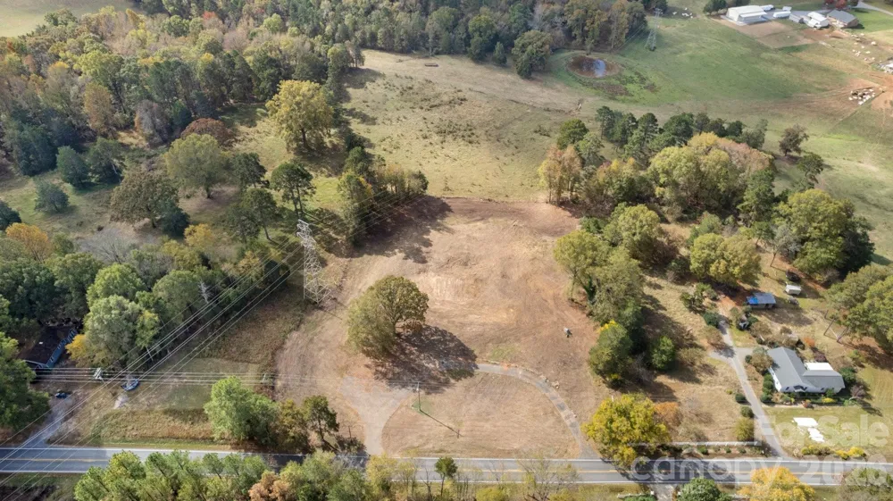 13820 E Rocky River Road ##1 Davidson, NC 28036