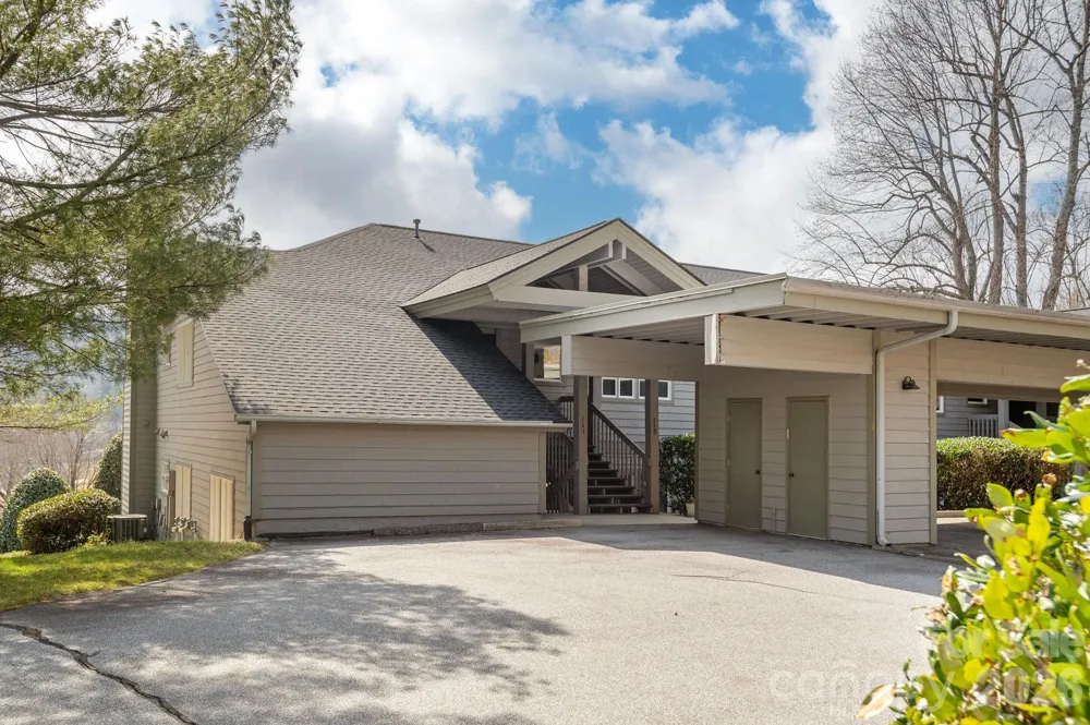 111 BLUFFVIEW LANE Flat Rock, NC 28731
