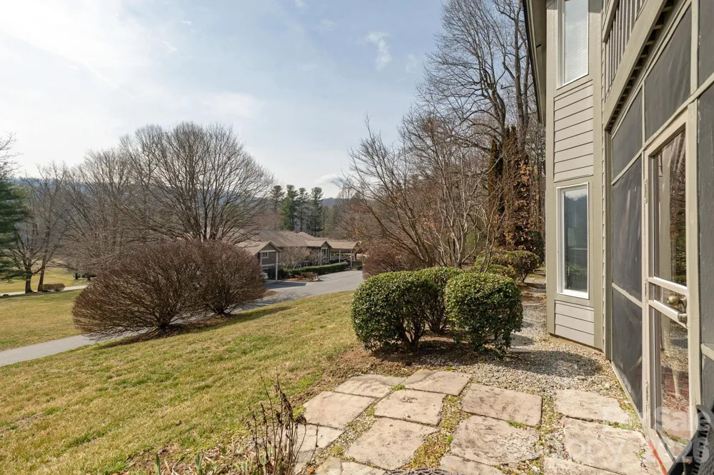 111 BLUFFVIEW LANE Flat Rock, NC 28731