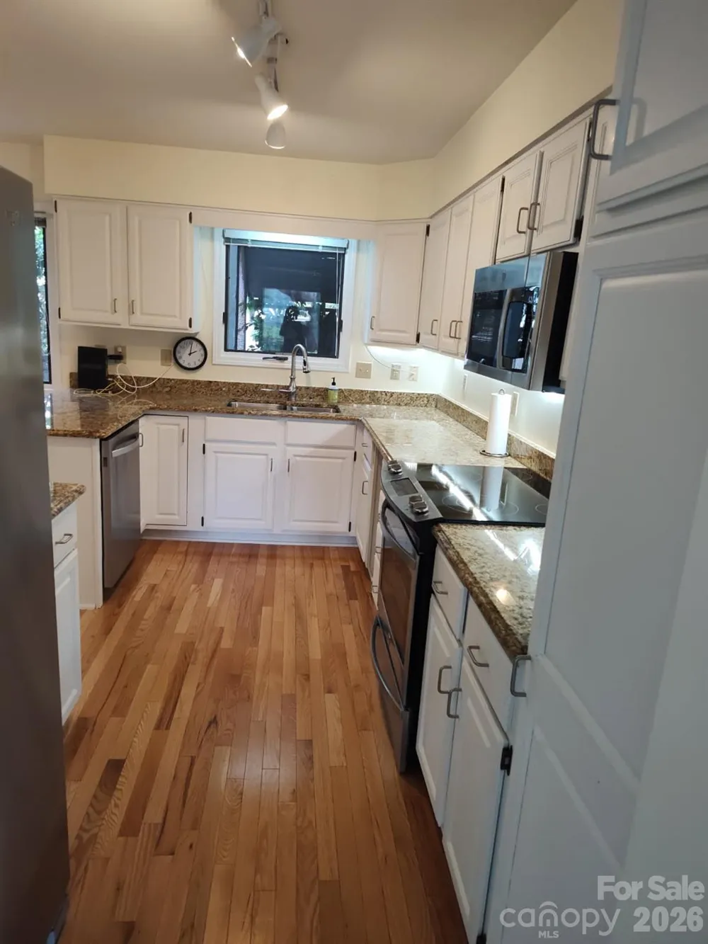 111 BLUFFVIEW LANE Flat Rock, NC 28731