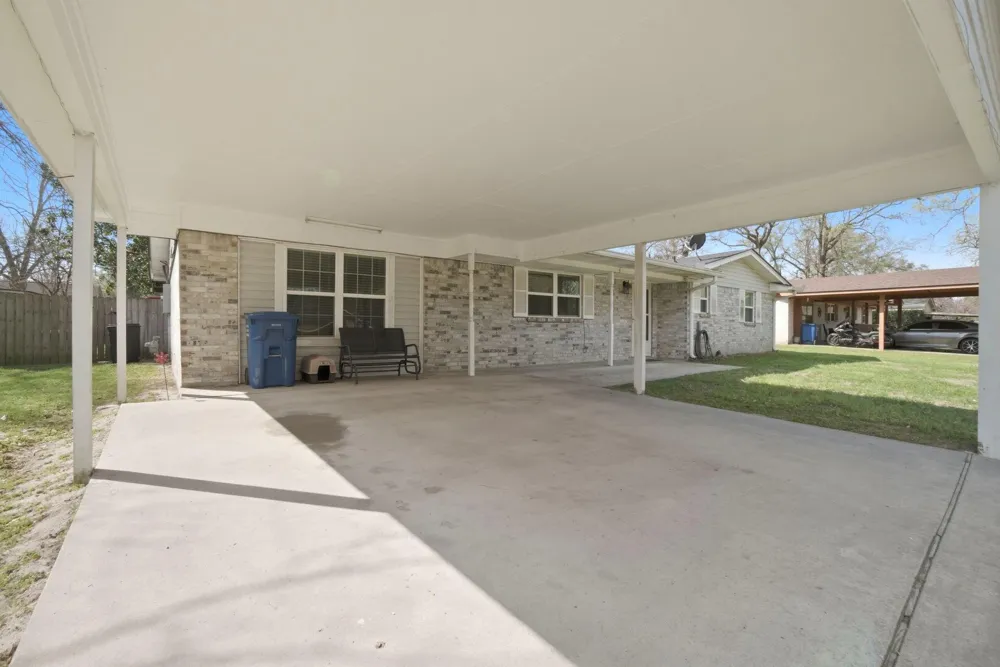 209 Red Oak Street Livingston, TX 77351