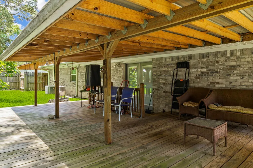 209 Red Oak Street Livingston, TX 77351