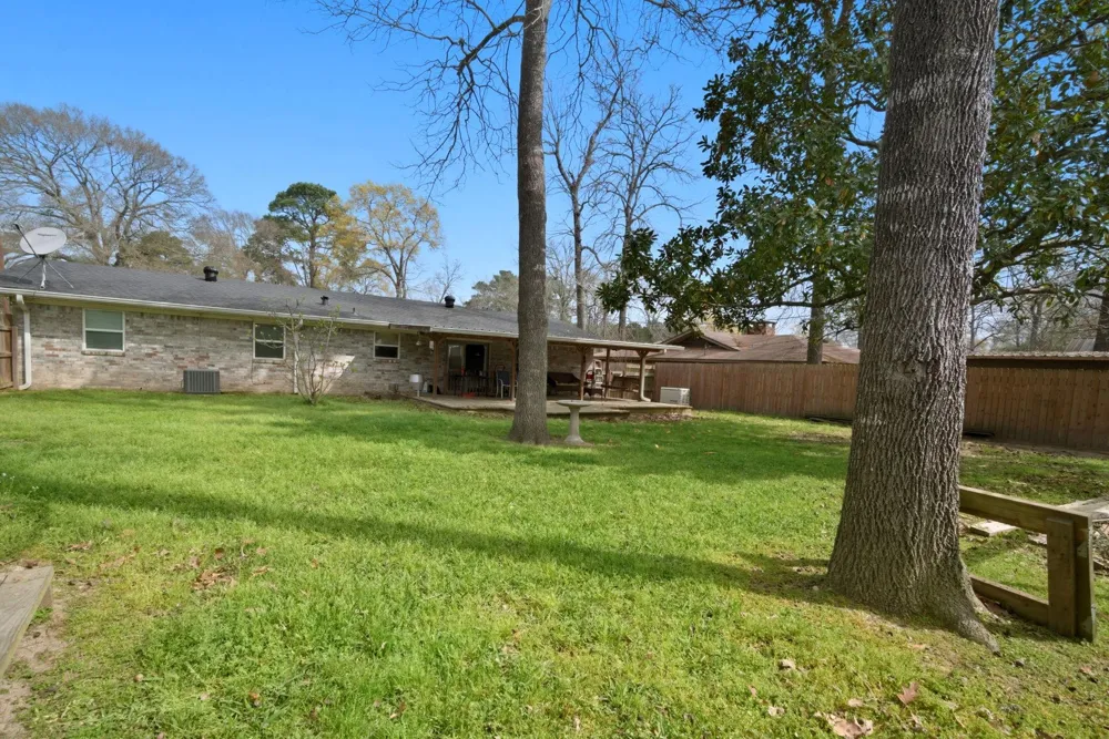 209 Red Oak Street Livingston, TX 77351
