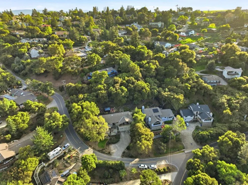17285 Copper Hill Drive Morgan Hill, CA 95037