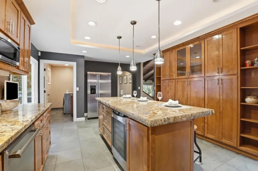 17285 Copper Hill Drive Morgan Hill, CA 95037