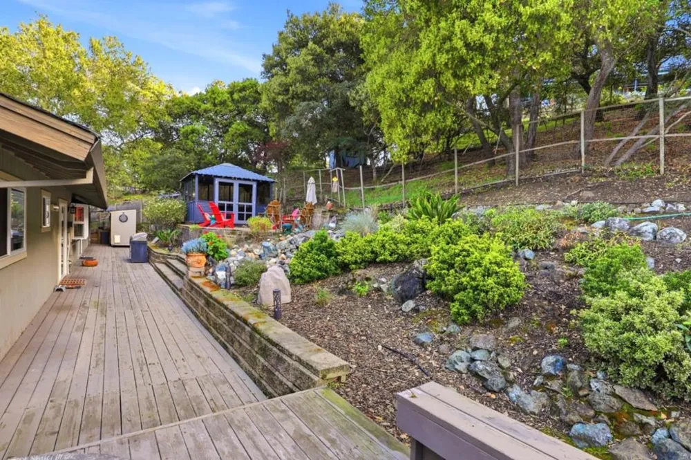 17285 Copper Hill Drive Morgan Hill, CA 95037