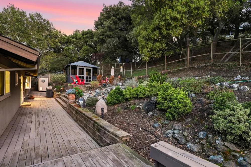 17285 Copper Hill Drive Morgan Hill, CA 95037