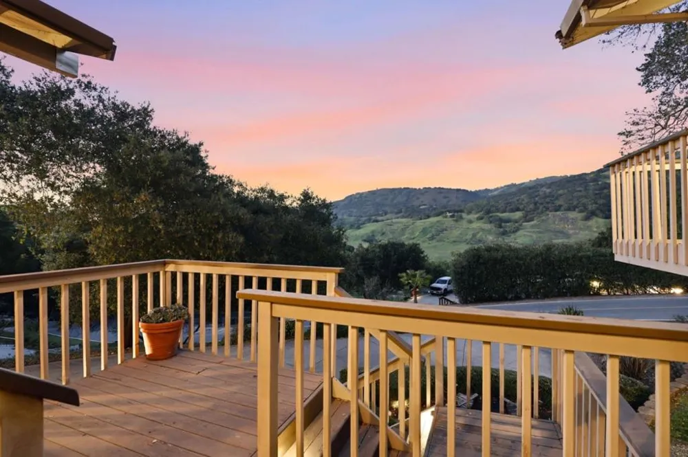 17285 Copper Hill Drive Morgan Hill, CA 95037