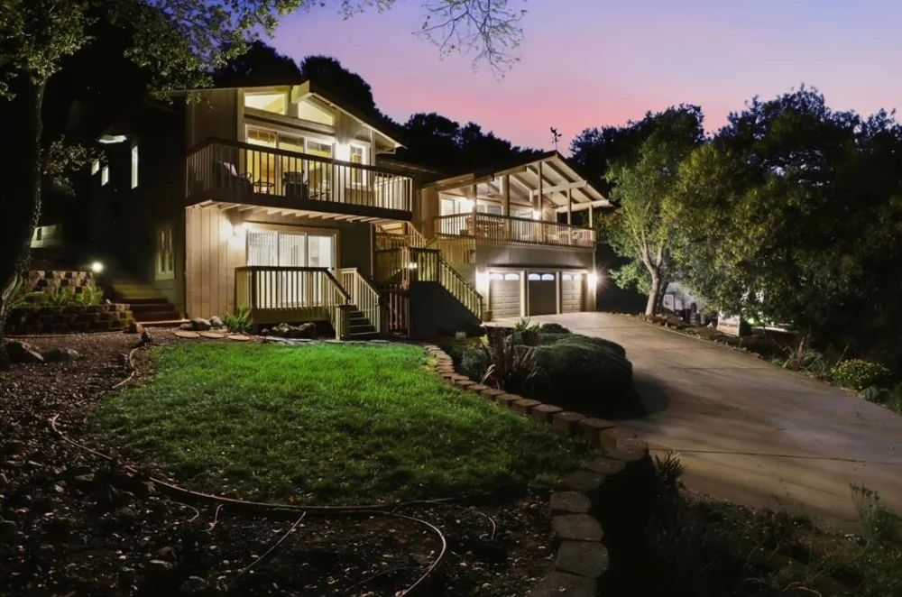 17285 Copper Hill Drive Morgan Hill, CA 95037
