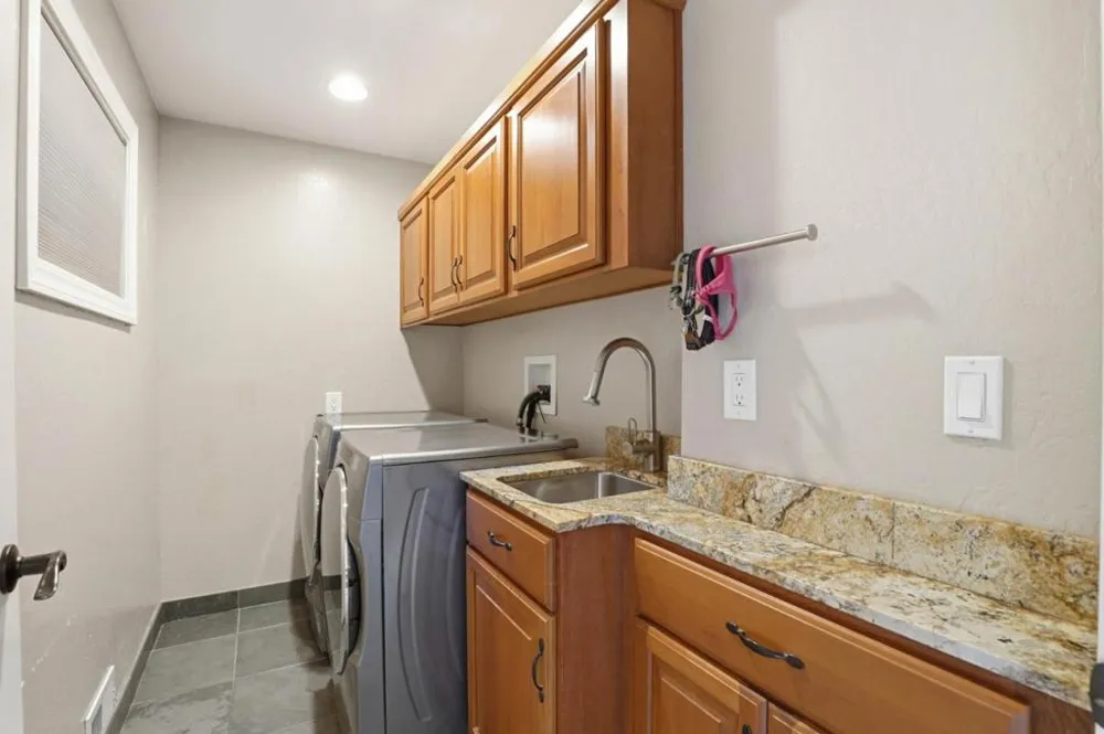 17285 Copper Hill Drive Morgan Hill, CA 95037